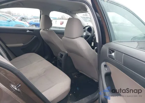 2014 Volkswagen Jetta 2.0L S z USA, uszkodzony, nr VIN 3VW2K7AJ9EM295605